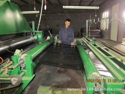 新型大棚被半成品500g毛毡+100g膜价格及生产厂家[任丘市鸿飞化纤制品] - 原材料商务网